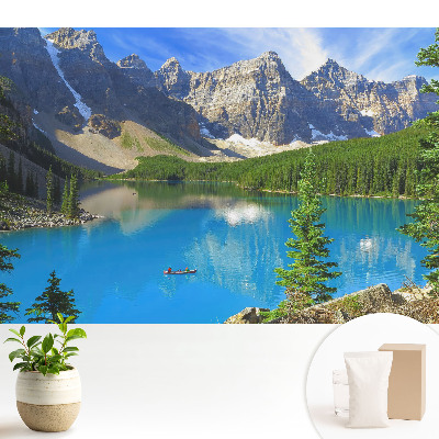 Munți, lac, verdeață, armonie