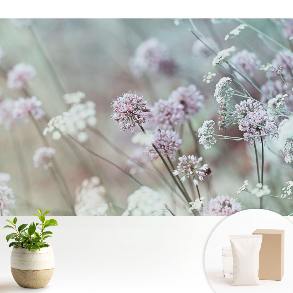 Flori pastelate pe fundal natural