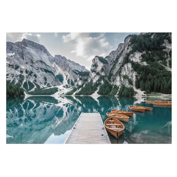 Relaxare lângă un lac de munte