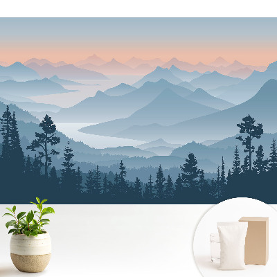 Munți încețoșați în zori