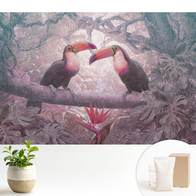 Tucani colorați în jungla tropicală