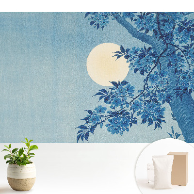 Flori albastre lângă lună