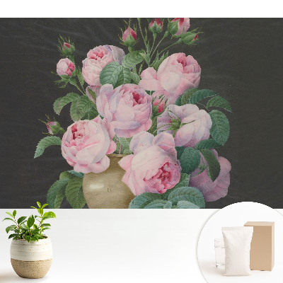 Trandafiri roz într-o vază gri