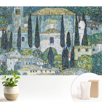 Un oraș mediteranean plin de verdeață