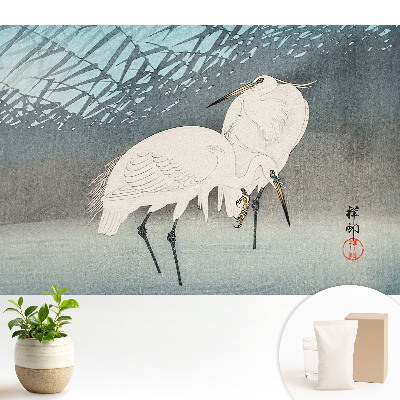 Detaliu cu motive tradiționale de păsări și elemente de apă, într-un stil elegant care evocă pacea