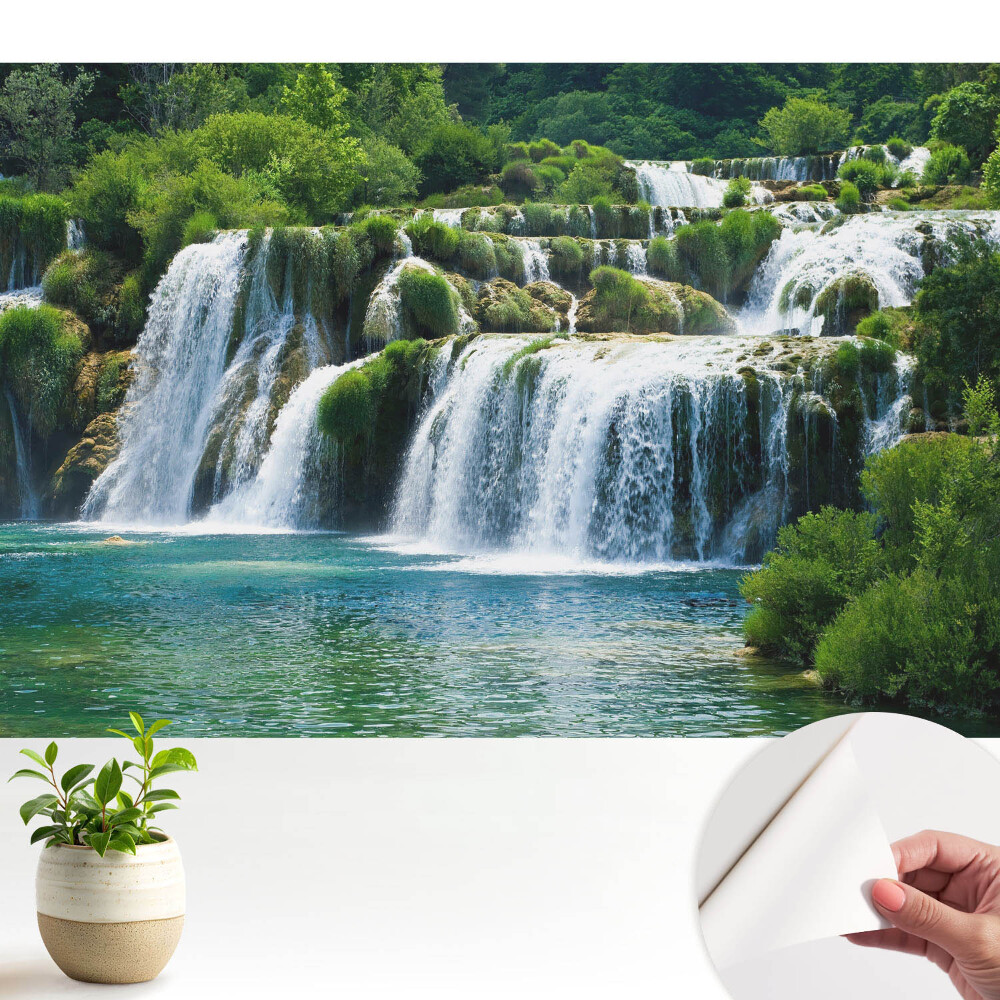 Cascade și verdeață