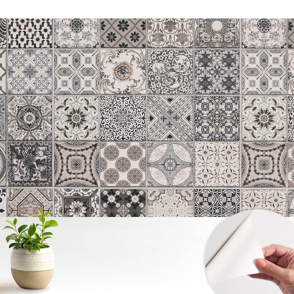 Plăci ceramice cu modele clasice