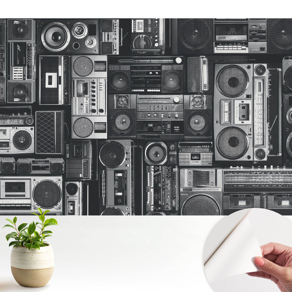 Model retro elegant cu radiouri