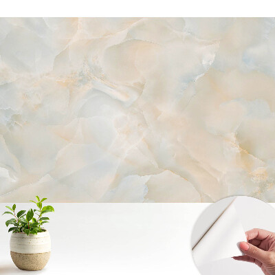 Forme delicate și fluide din piatră