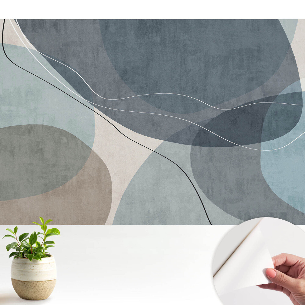 Forme abstracte într-o atmosferă calmă