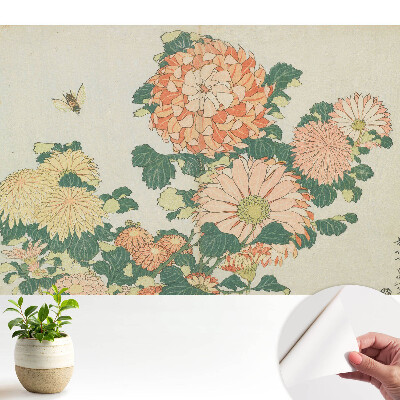 Flori de crizantemă în armonie cu albinele