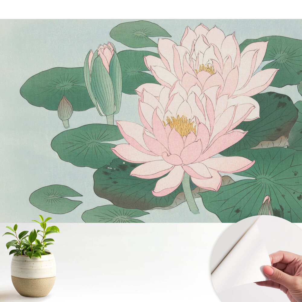 Flori de lotus pe frunze verzi