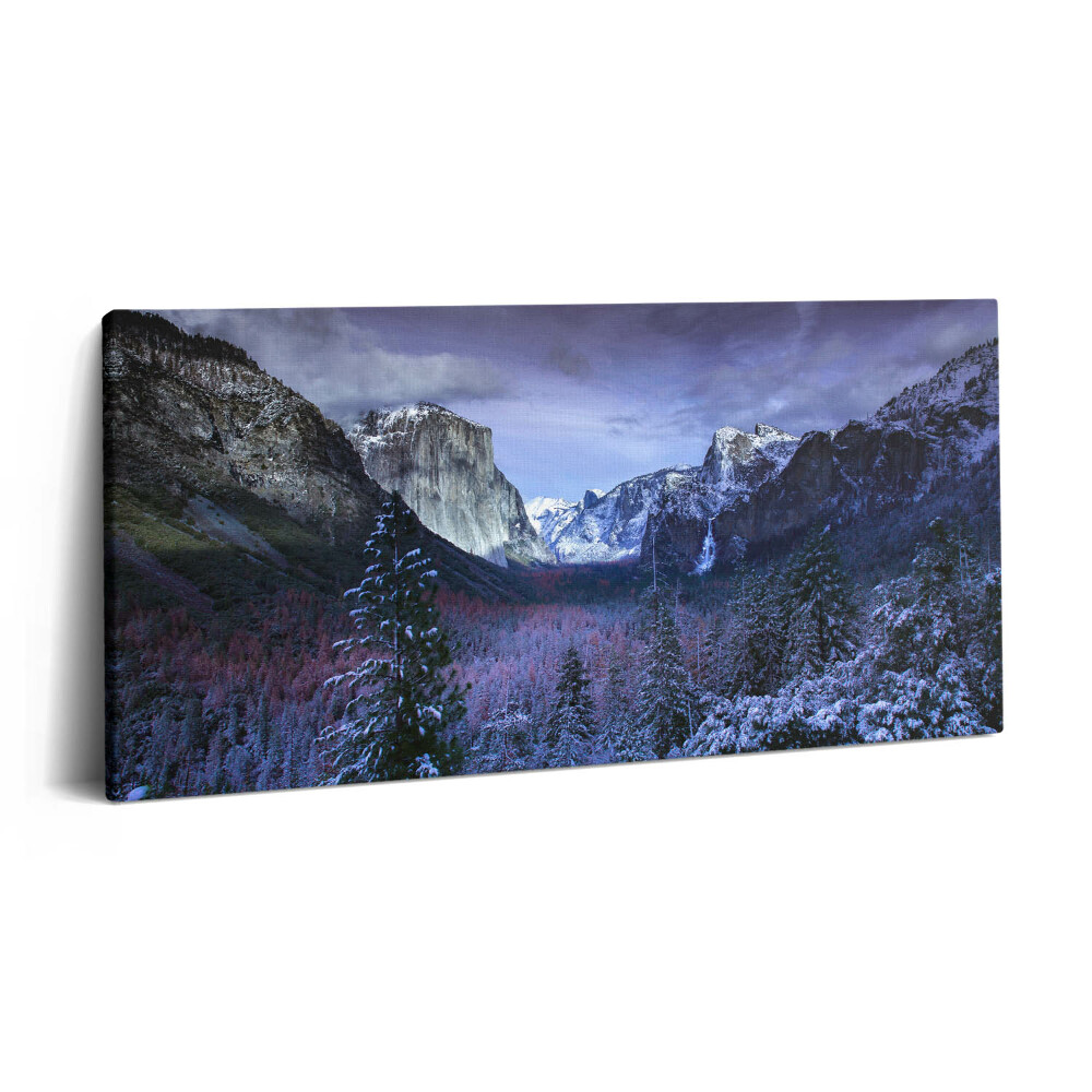 Imprimare tablou canvas 120x60 Peisaj de iarnă cu munți și păduri