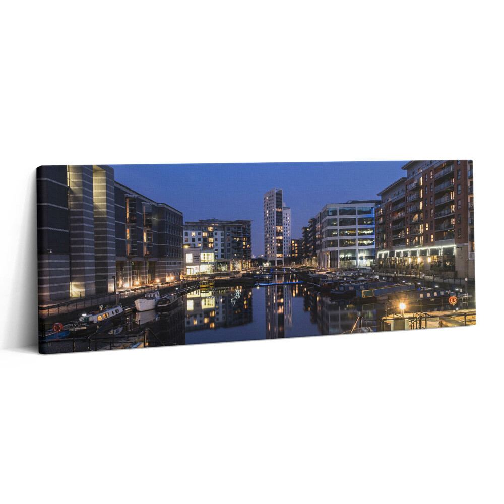 Print pe canvas 125x50 Orașul Leeds este luminat noaptea