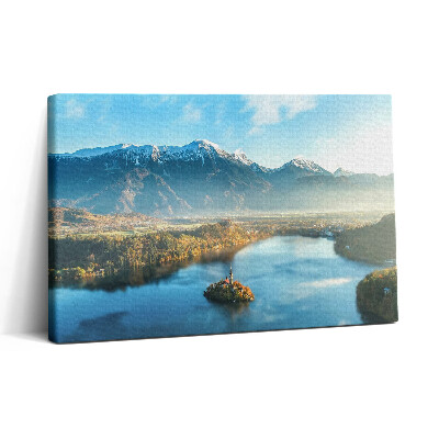 Tablou canvas 30x20 O clădire pe un lac în munți