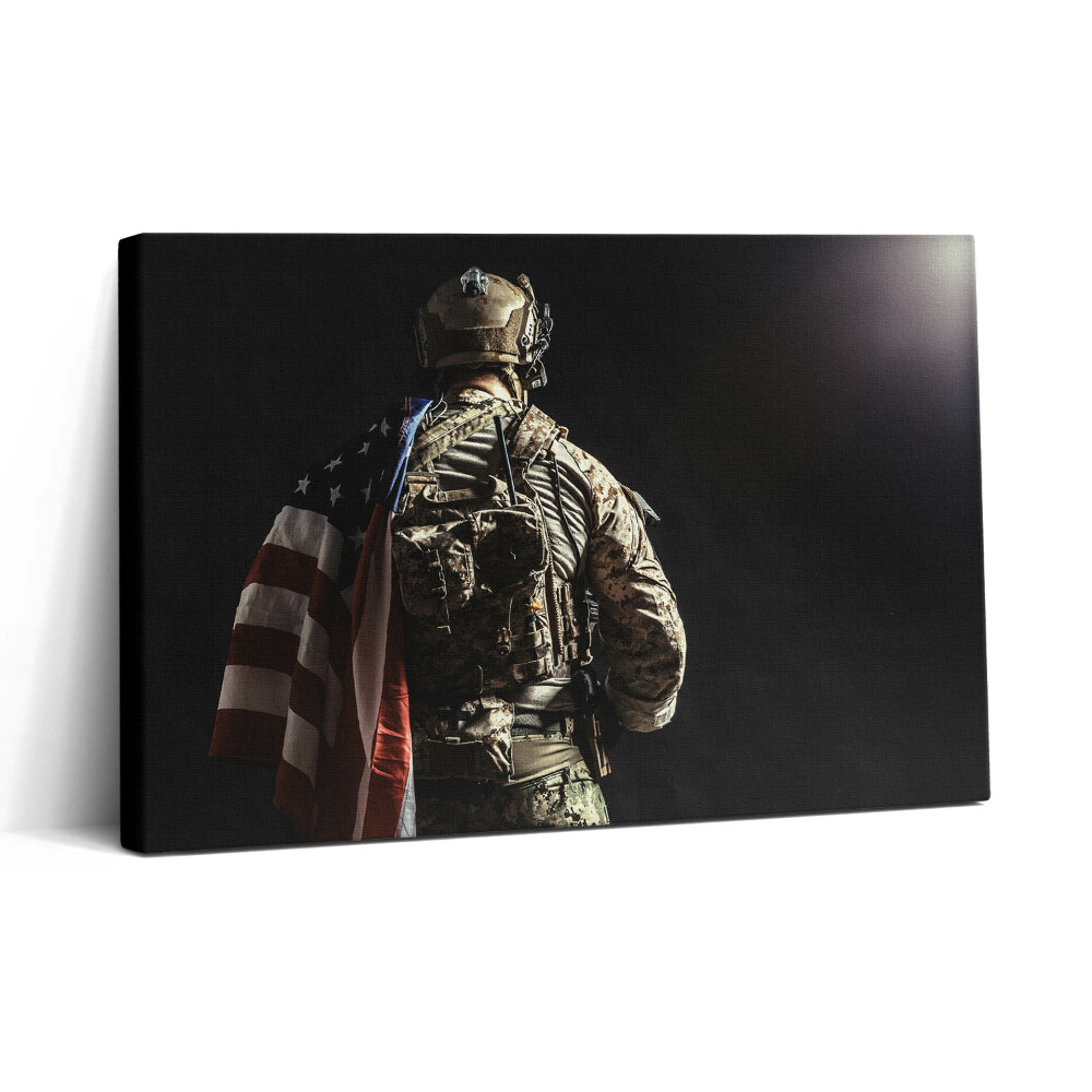 Tablou canvas 30x20 Soldat cu un steag