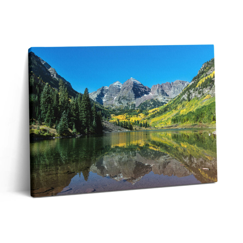 Pictură pe pânză 80x60 Munți și păduri lângă lac