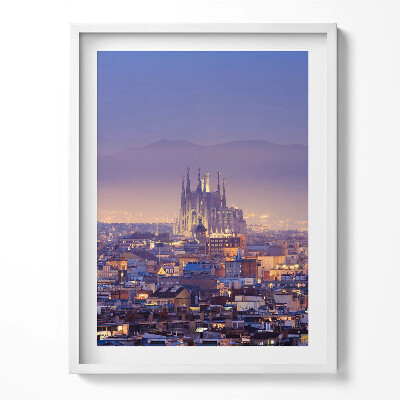 Tablou rama Vedere a Barcelonei și a Sagrada noaptea