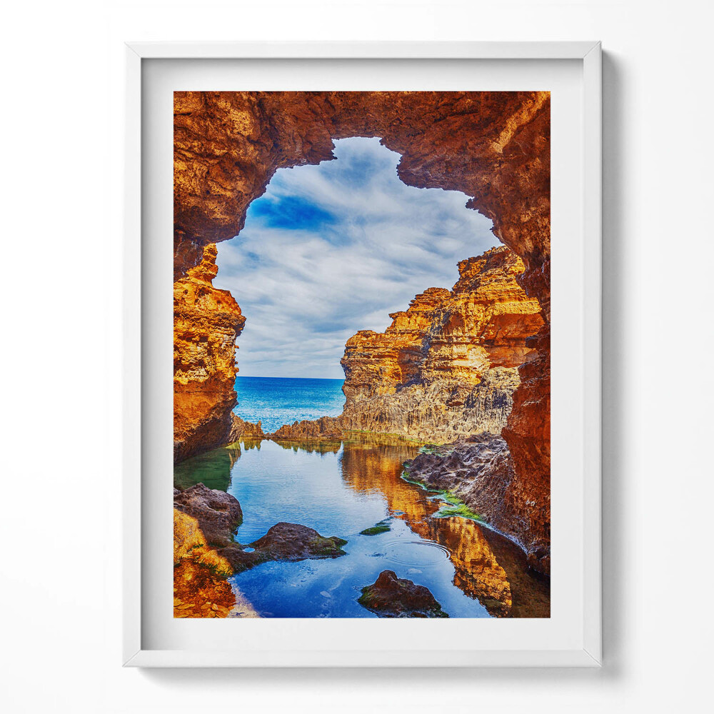 Tablou living cu rama Vedere de sub stânci spre mare