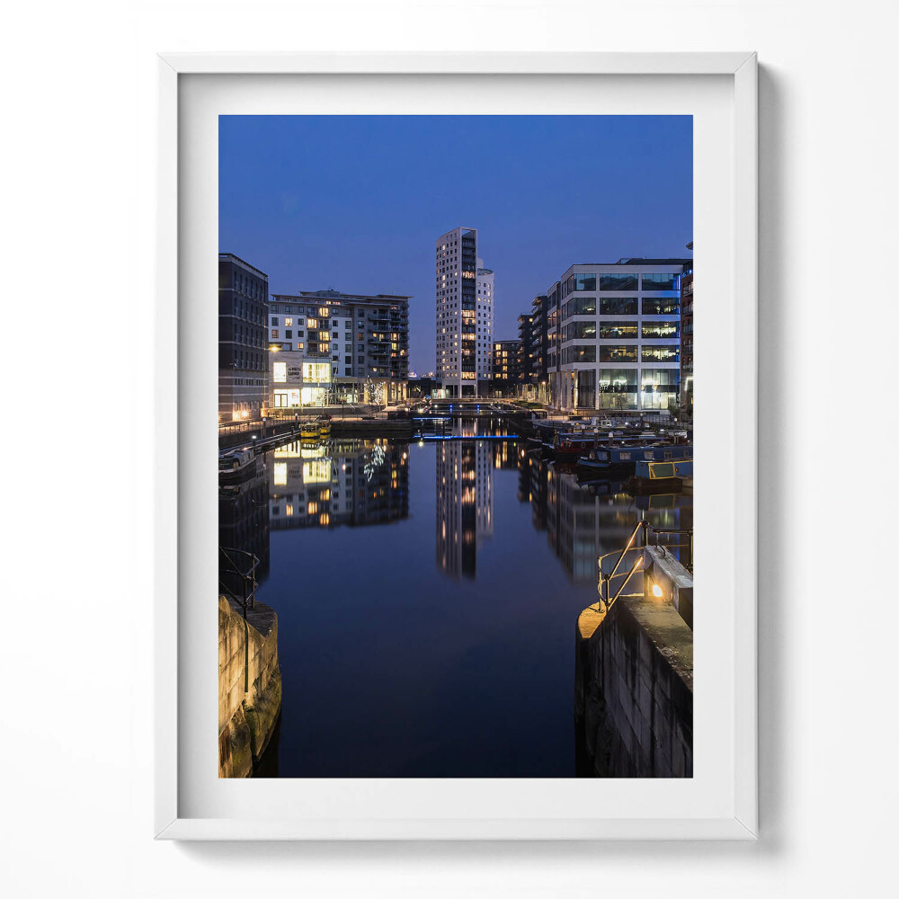 Tablou rama Orașul Leeds iluminat noaptea