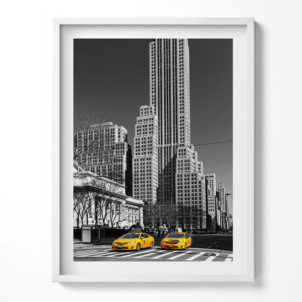 Tablou rama Oraș alb-negru și taxiuri galbene