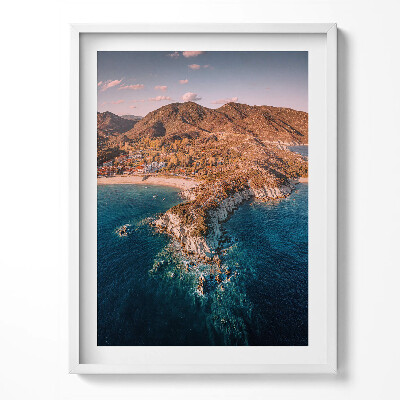 Tablou rama Oraș de coastă și faleză