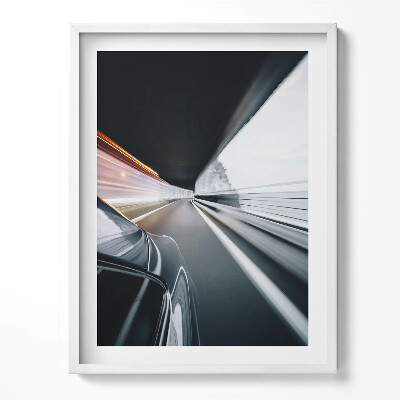 Tablou living cu rama O mașină merge pe stradă