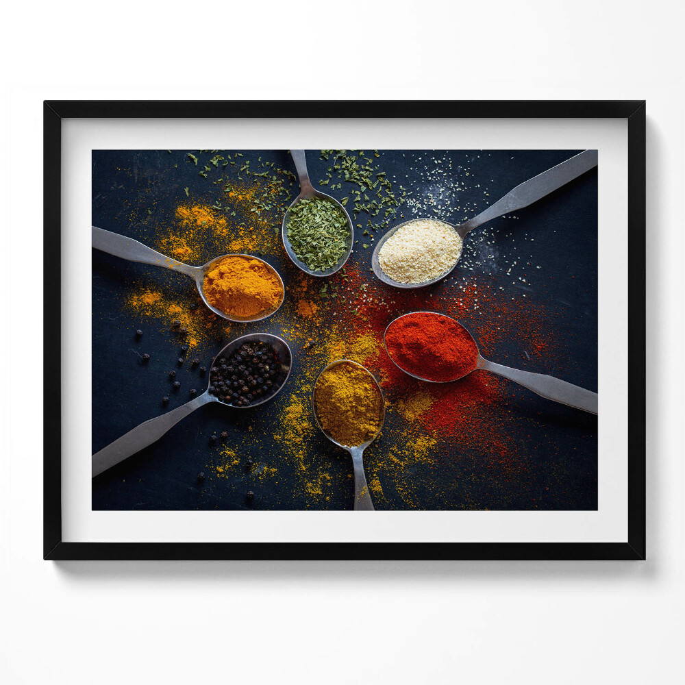 Tablou rama Linguri de bucătărie cu condimente colorate