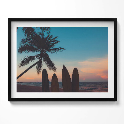 Tablou living cu rama Surfing pe o plajă tropicală