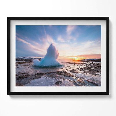 Tablou living cu rama Gheizerul de pe insula Islanda