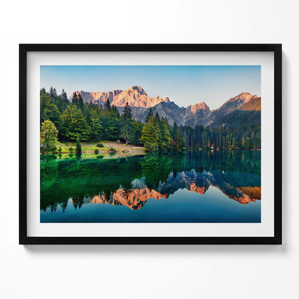 Tablou living cu rama Peisaj lacustru