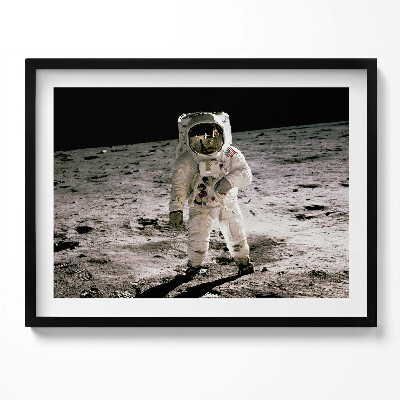 Tablou living cu rama Primul om pe Lună - Fotografie NASA