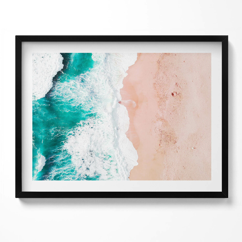 Tablou living cu rama Valurile mării pe plajă din vedere de pasăre