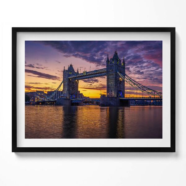 Tablou living cu rama Podul Brooklyn și suprafața apei din Londra