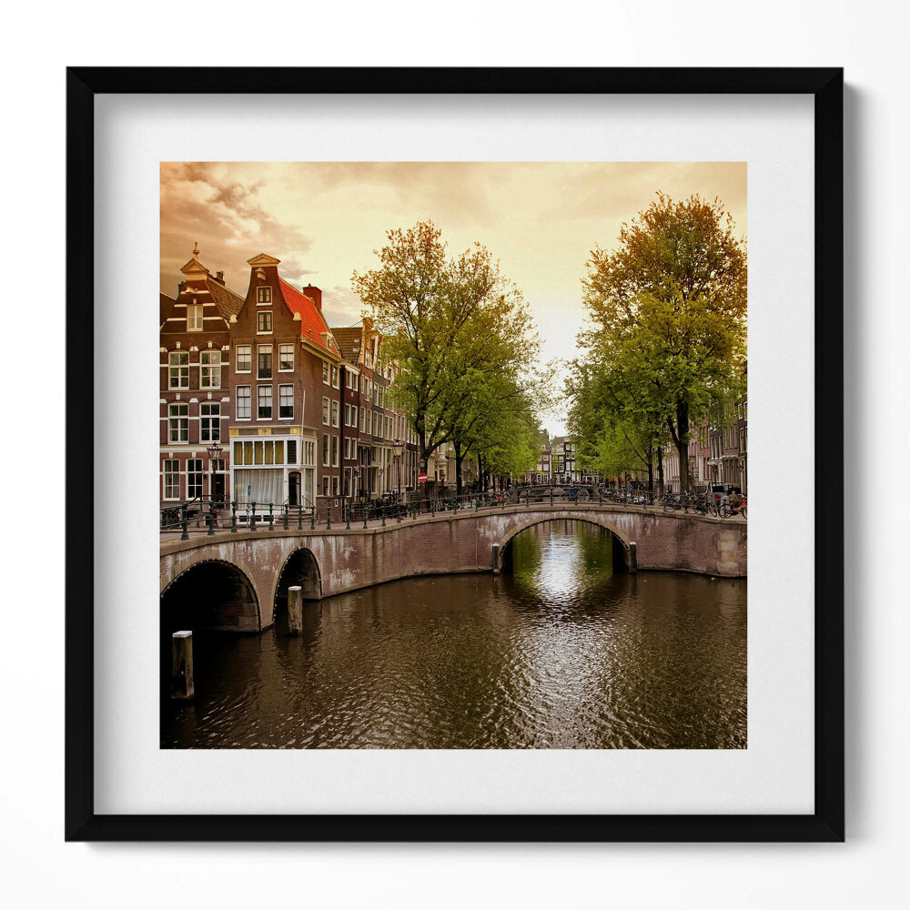 Tablou rama unic Canalele din Amsterdam în interiorul orașului