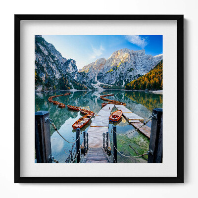 Tablou living cu rama unic Bărci pe un lac de munte