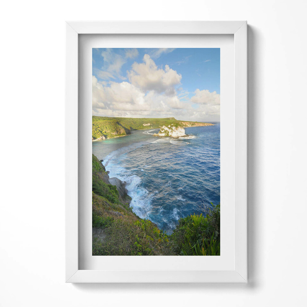 Tablou living cu rama decorativ Plaja cu stânci și valurile mării