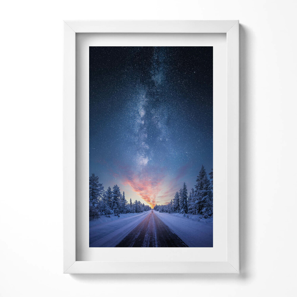 Tablou living cu rama decorativ Peisaj - drum de iarnă și cer înstelat