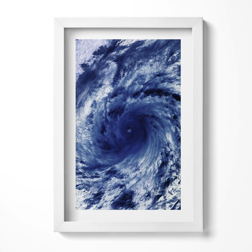 Tablou living cu rama decorativ Fotografie NASA - vârtej de nori din spațiu