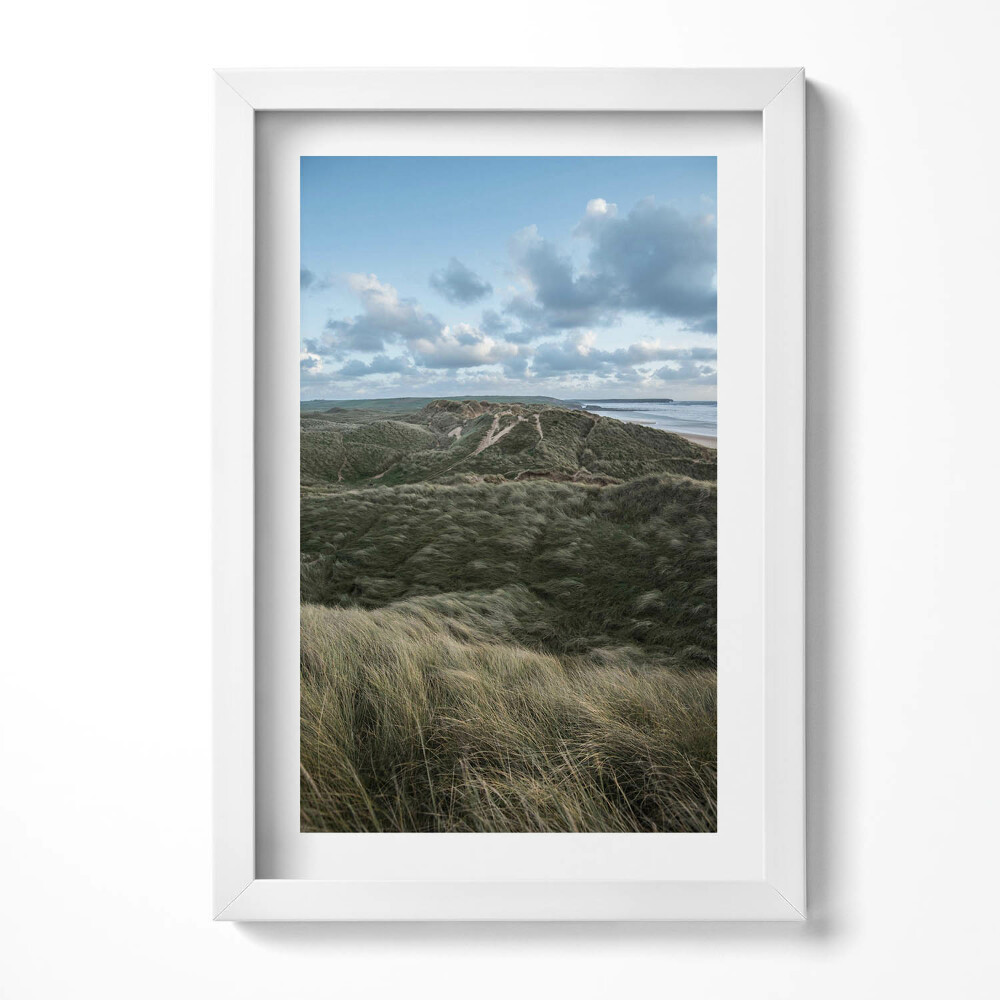 Tablou rama decorativ Peisaj montan cu pajiști și ierburi