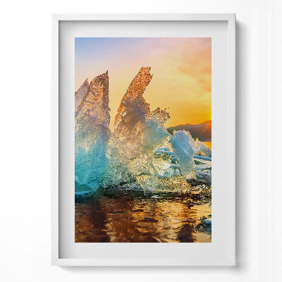 Tablou living cu rama modern O bucată de gheață la răsăritul soarelui