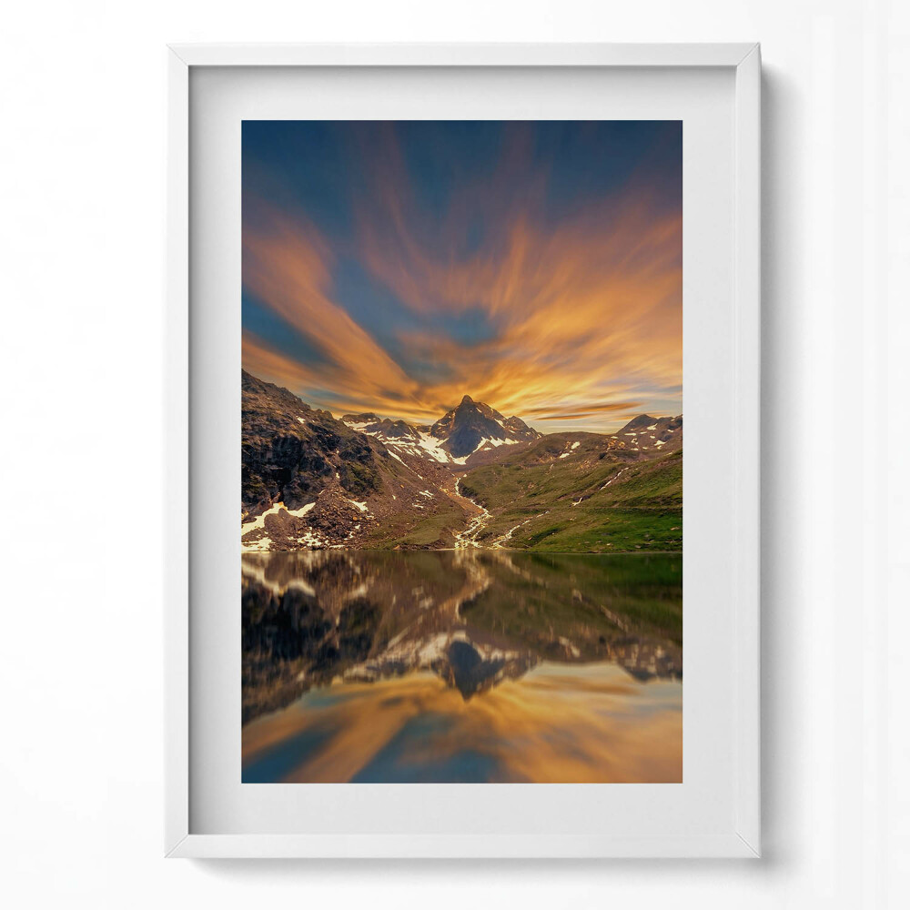 Tablou living cu rama modern Lacul de munte și apusul soarelui