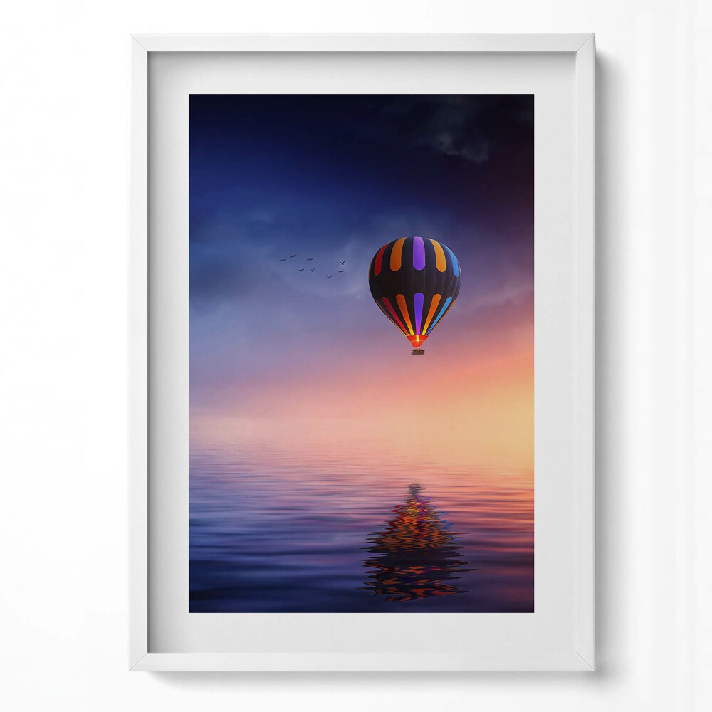 Tablou rama modern Balon deasupra apei