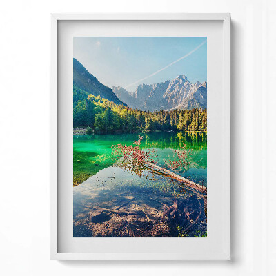 Tablou living cu rama modern Peisaj al unui lac de munte printre copaci