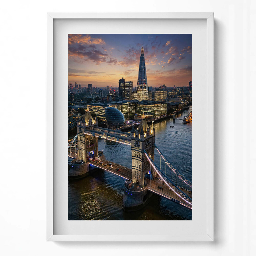Tablou living cu rama modern Podul Londrei seara, din vedere de sus