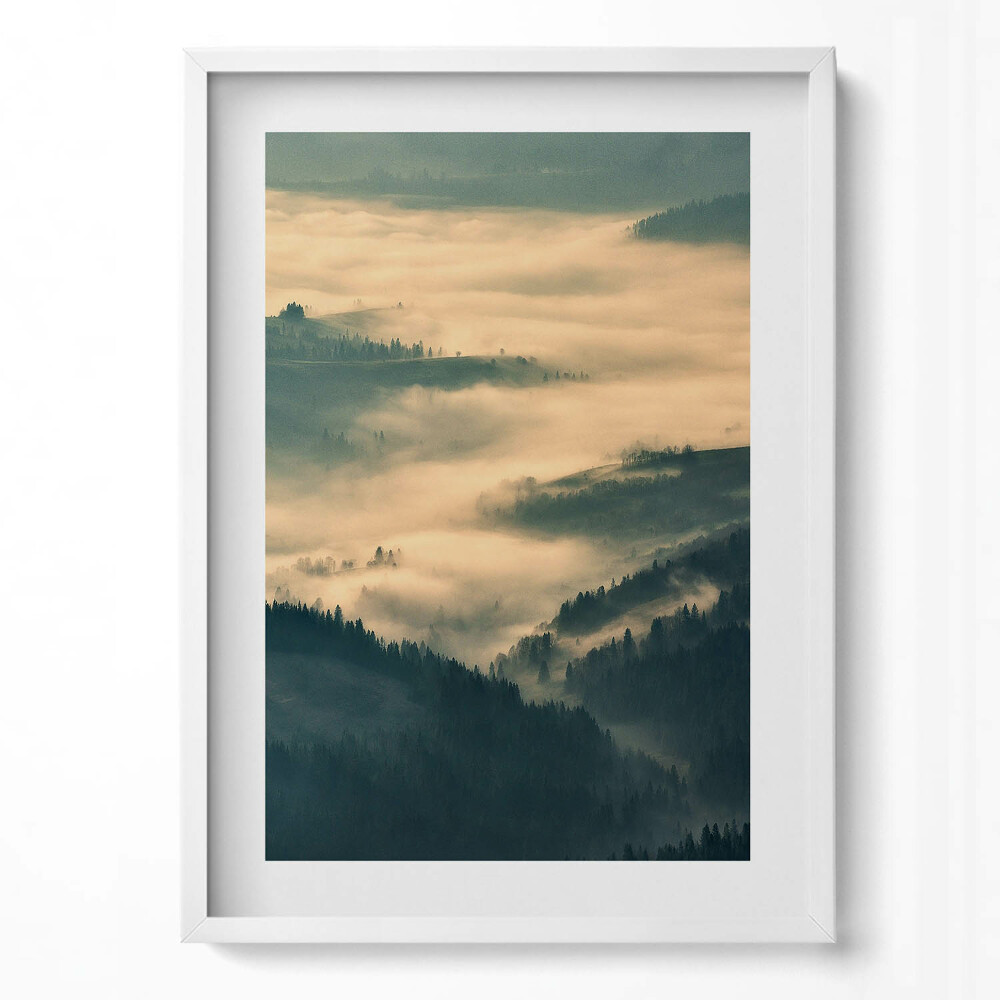 Tablou rama modern Peisaj montan cu păduri în ceață