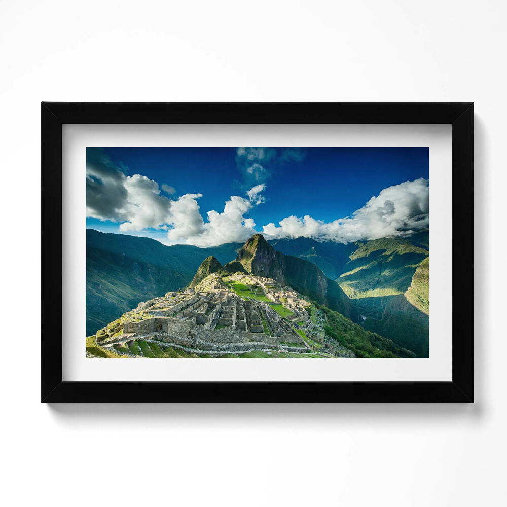 Tablou living cu rama original Vedere a orașului Machu Picchu