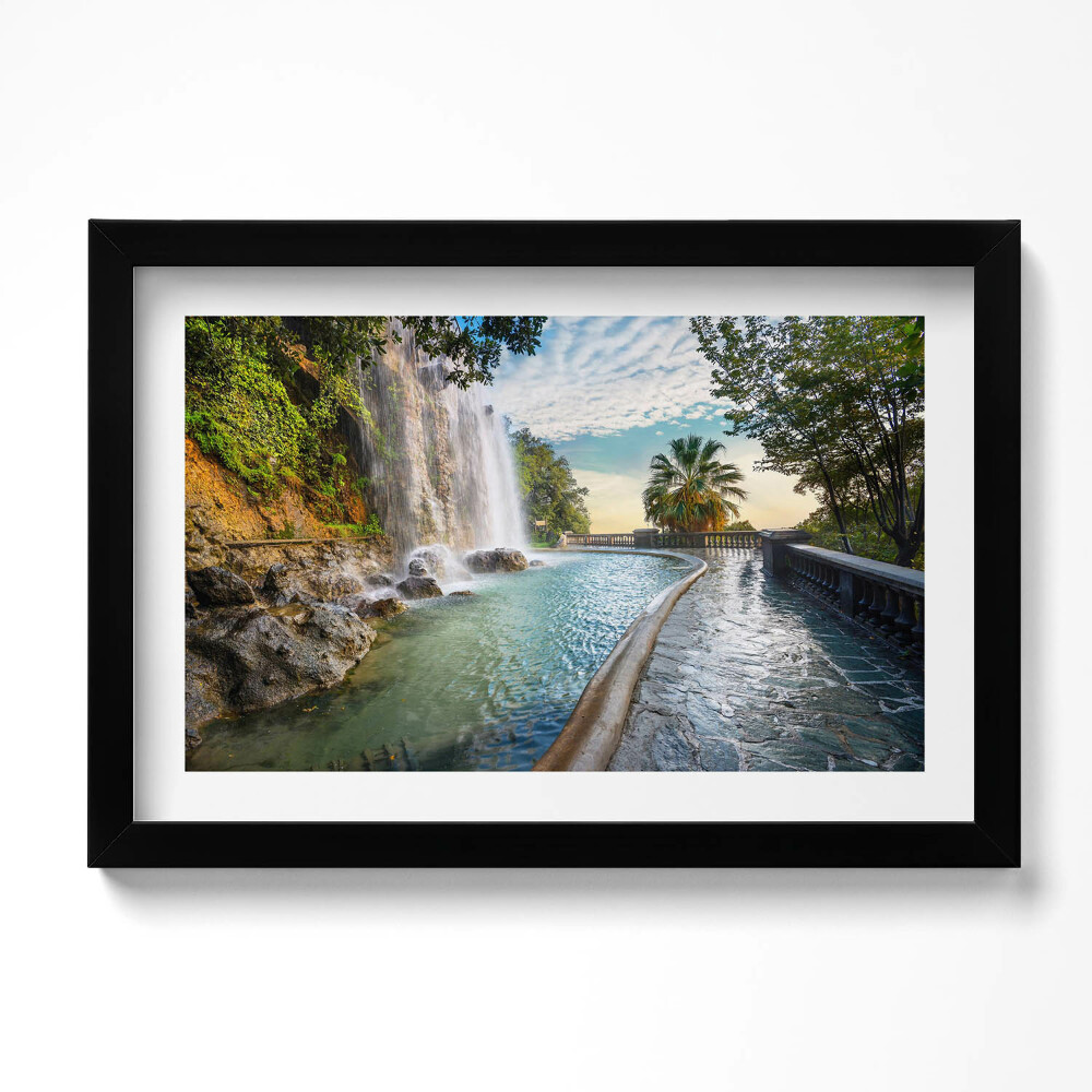 Tablou living cu rama original Cascada în Parc de la Colline du Chateau