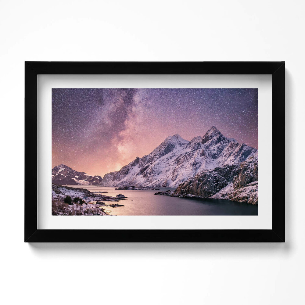 Tablou living cu rama original Aurora și cerul înstelat peste munți