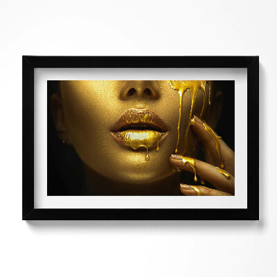 Tablou living cu rama original Fața și buzele unei femei în aur